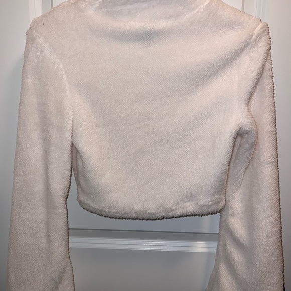 H&M turtleneck teddy sweater - Picture 2 of 2